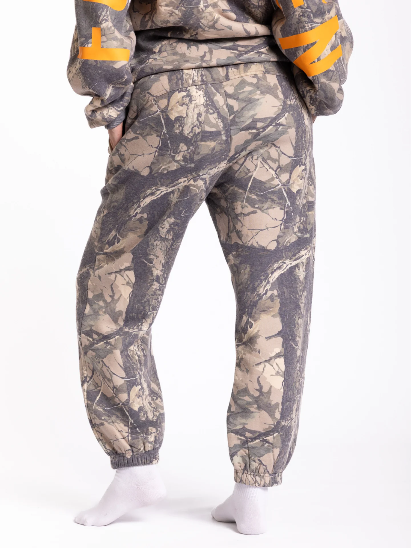 Kingdom Essential Joggers - Image 13